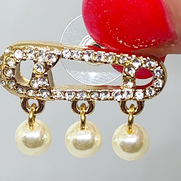 Betsey Johnson Diaper Pin Pearl and Rhinestone Accent Gold Pierced Earrings - Picture 2 of 11